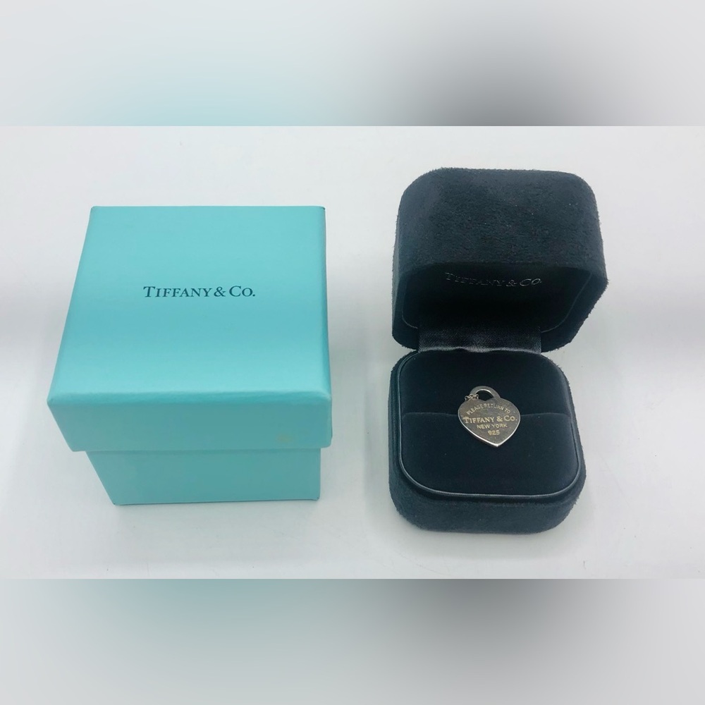 Authentic Tiffany & Co. Return to Tiffany 18" Necklace Rare LARGE Heart Pendant